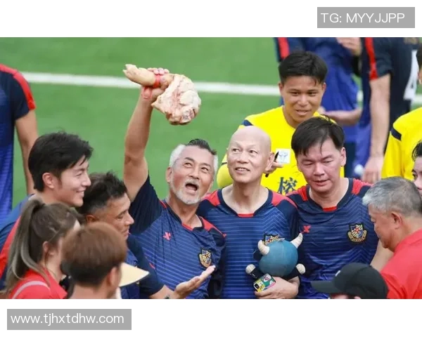 香港足球明星队搞笑恶搞图片大集合让你捧腹大笑的精彩瞬间